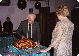 Motzi Frank makes Motzi